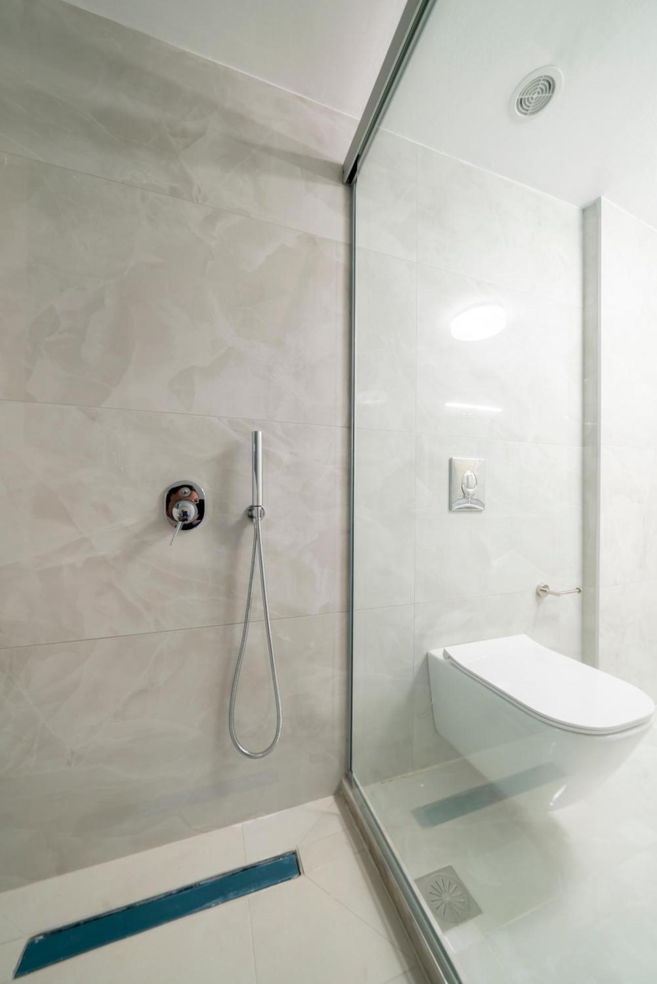 Neon 2Br Luxurious Central Apt Heraklion Ngoại thất bức ảnh